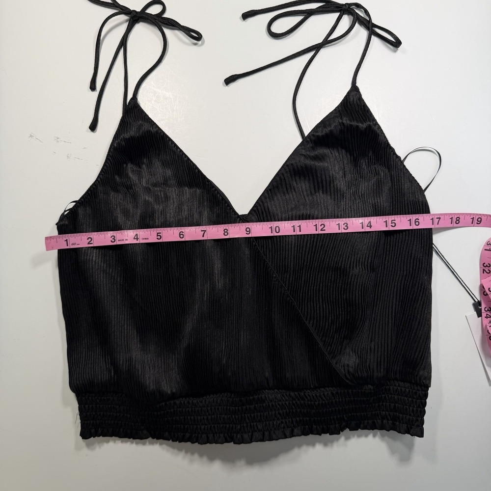 ASTR The Label NWT L  Black Pleated Tie Strap Camisole Cropped Minimalist - Picture 10 of 12